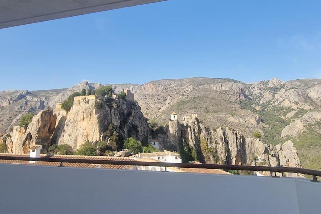 Ferienwohnung Piso Vistas Montanas Y Mar Guadalest Exterior foto